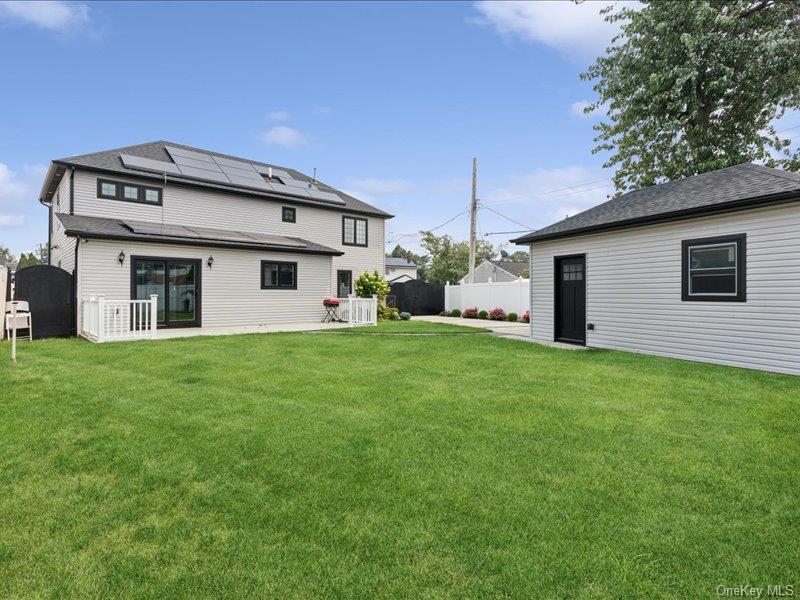 Single Family Prescott Street Nassau County, NY 11580, MLS-1024236-21