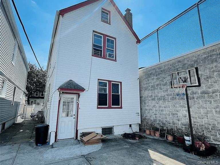 Single Family 118th Avenue Queens, NY 11434, MLS-1024237-2