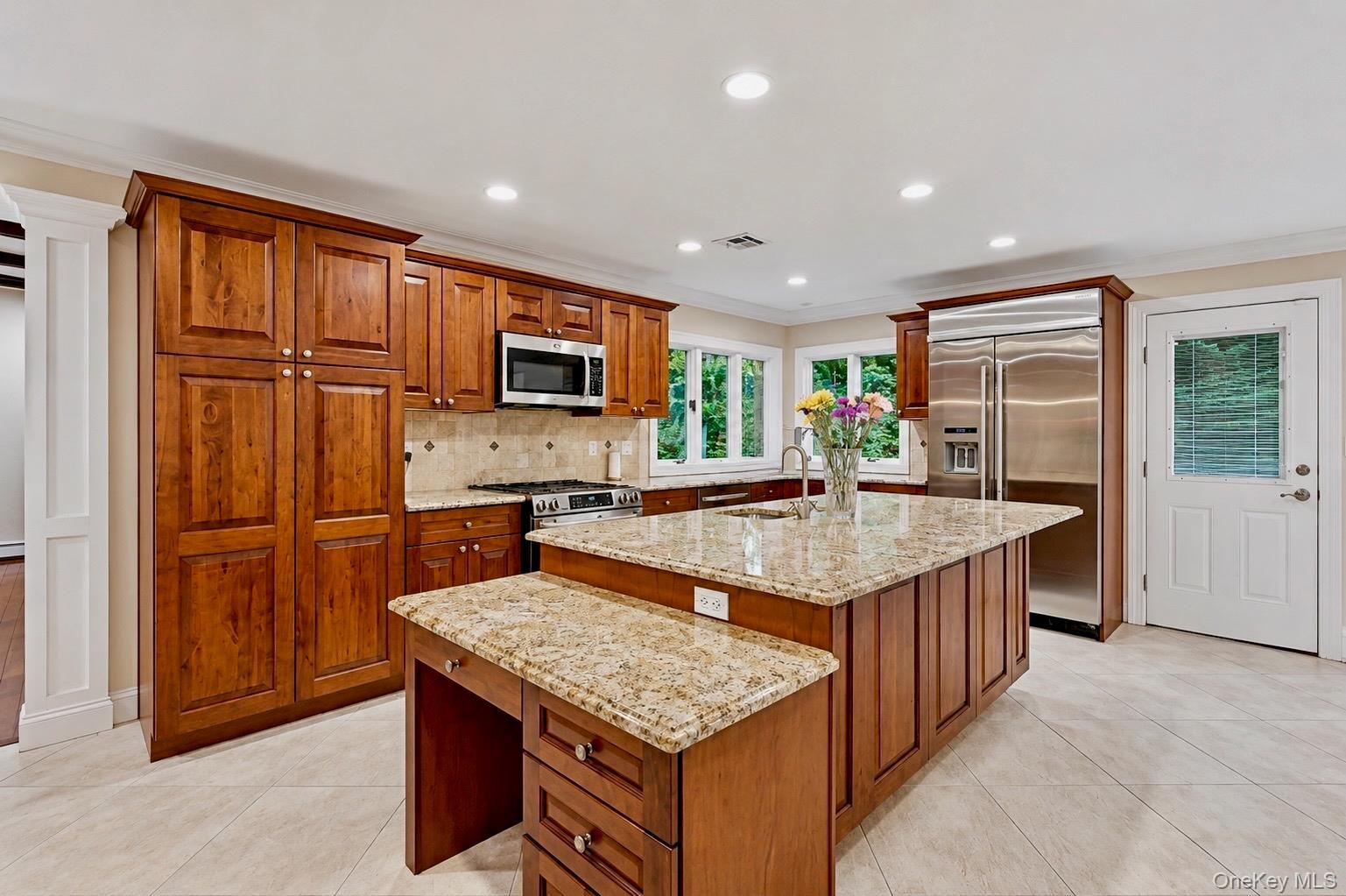 Single Family Durham Drive Suffolk County, NY 11746, MLS-1024270-12
