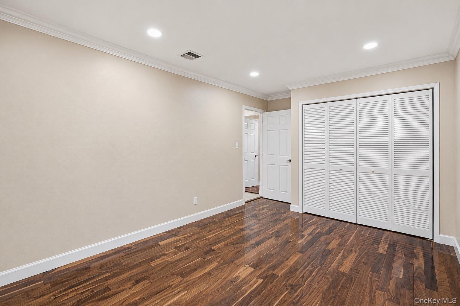 Single Family Durham Drive Suffolk County, NY 11746, MLS-1024270-35