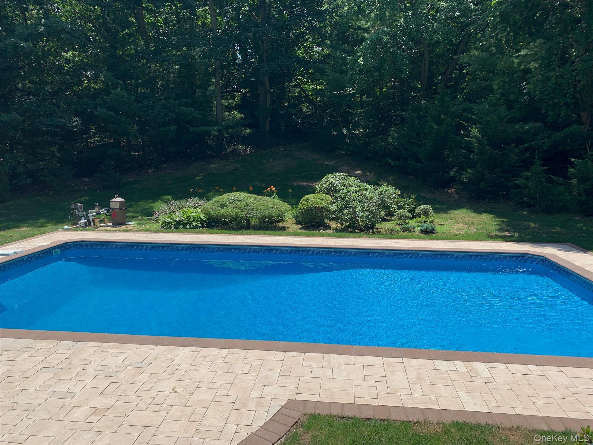 Single Family Durham Drive Suffolk County, NY 11746, MLS-1024270-46