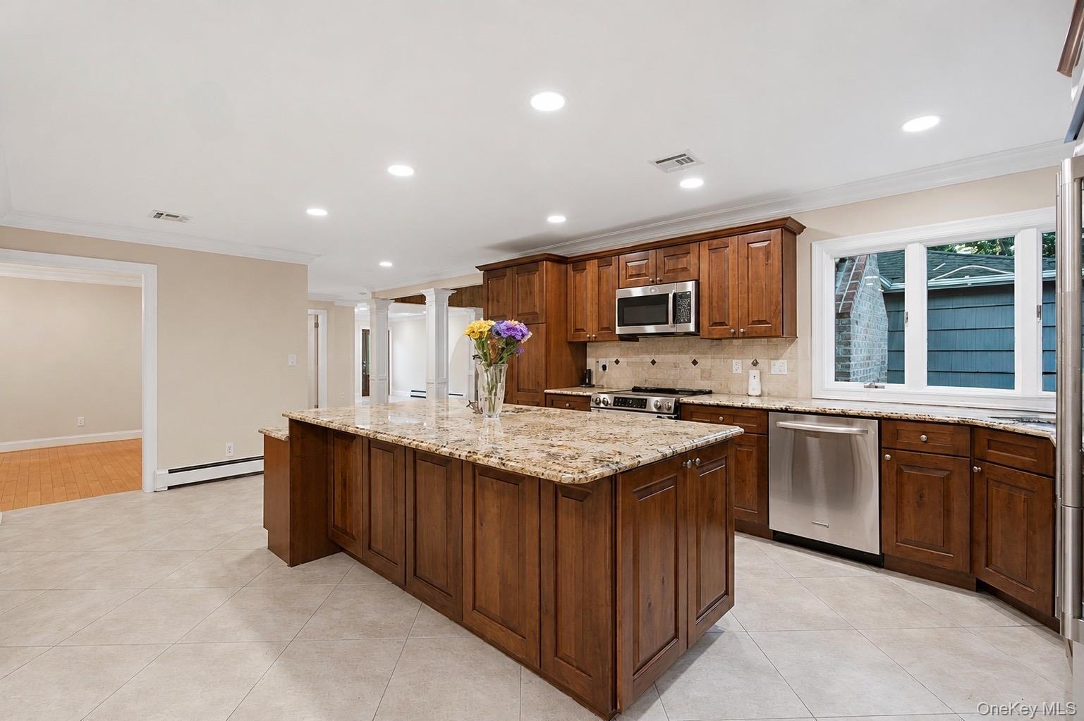 Single Family Durham Drive Suffolk County, NY 11746, MLS-1024270-9
