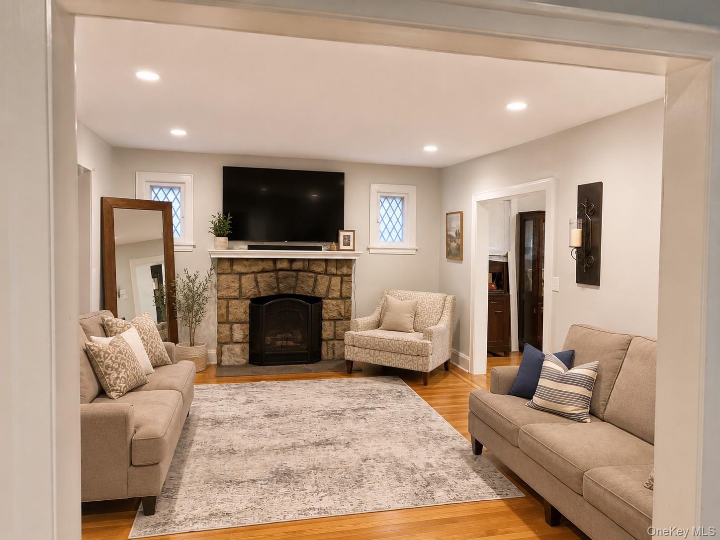 Single Family Leonard Place Westchester County, NY 10704, MLS-1024292-5