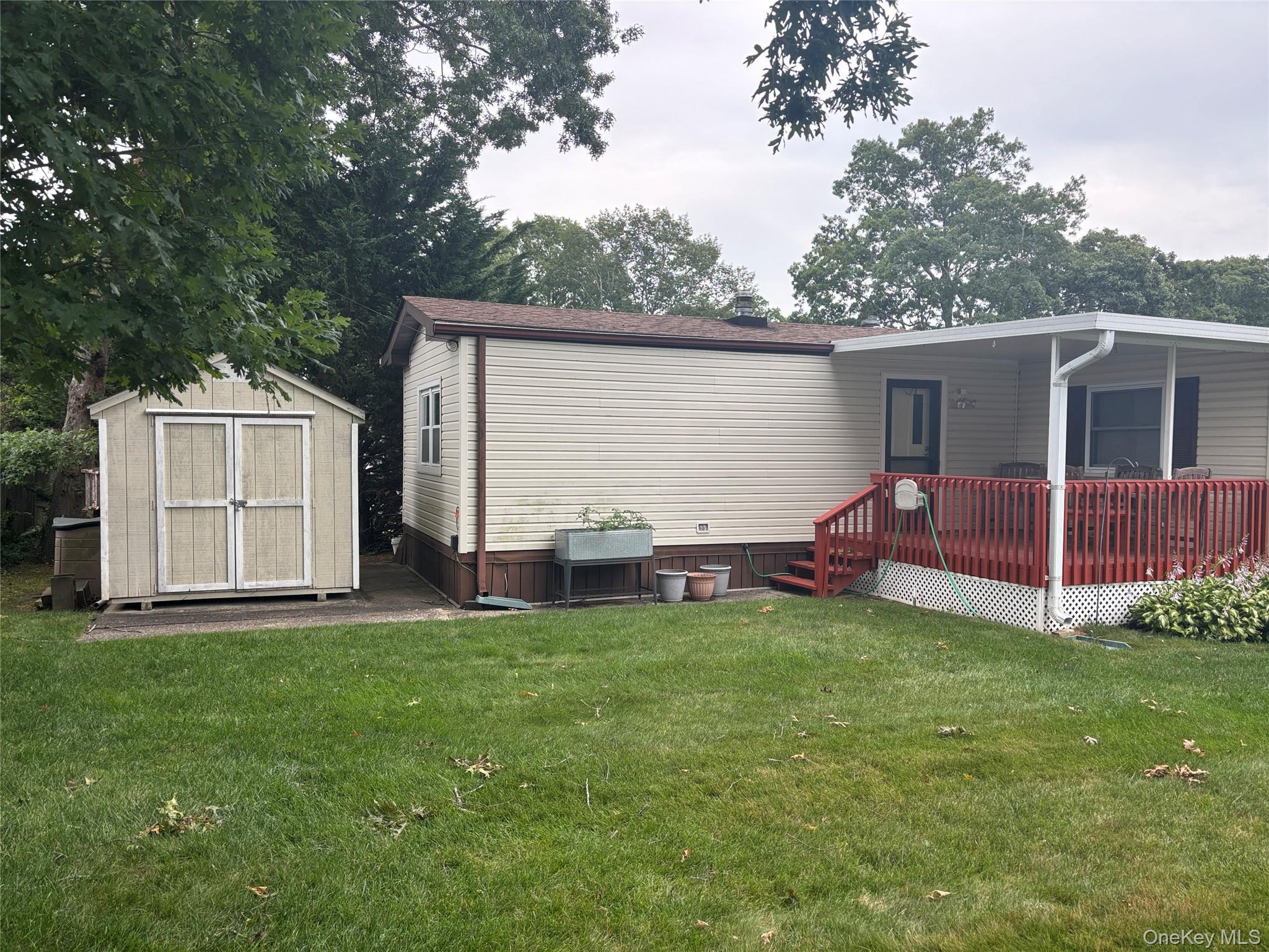 Single Family Old Country Road Suffolk County, NY 11901, MLS-1024299-28