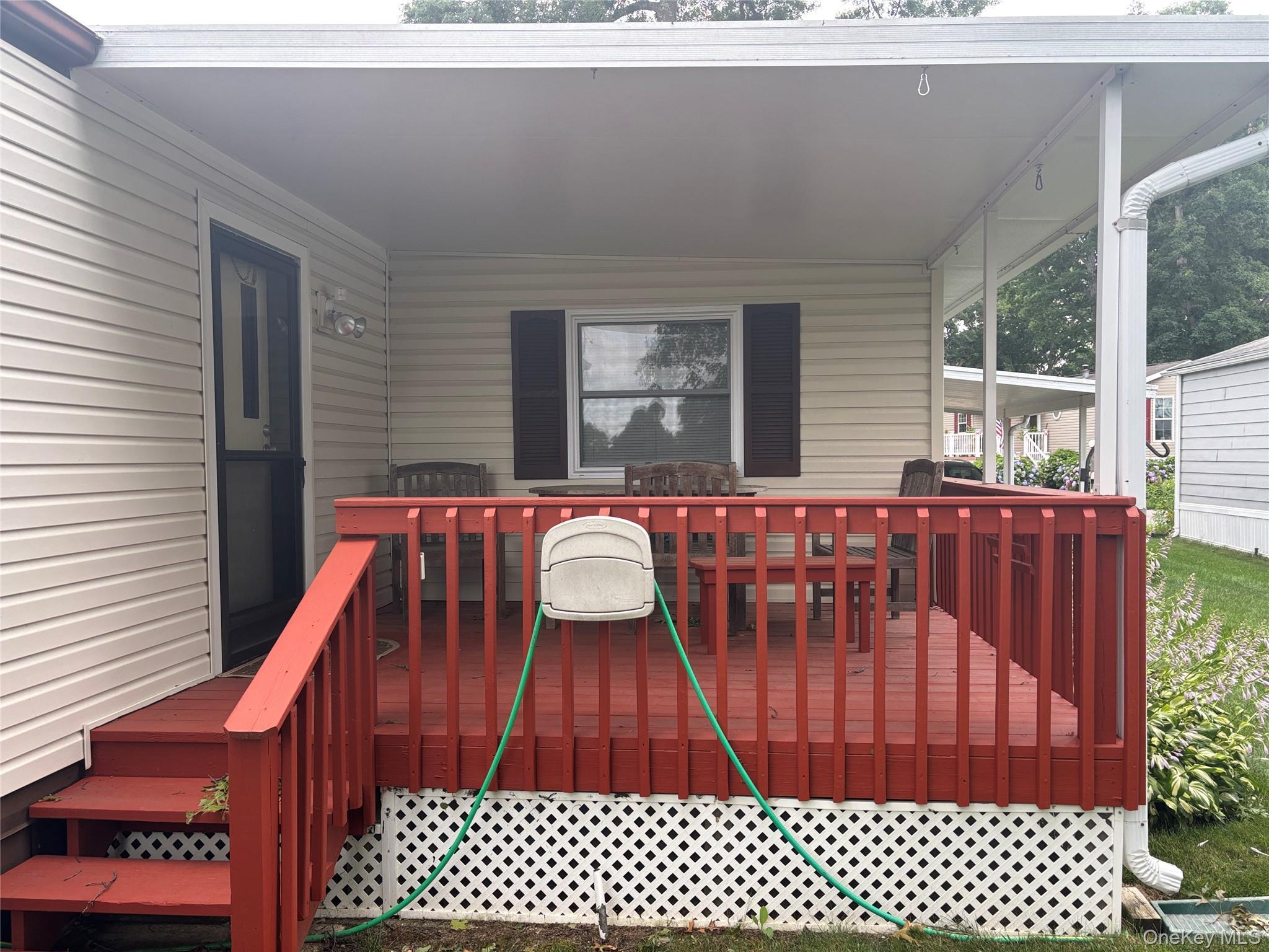 Single Family Old Country Road Suffolk County, NY 11901, MLS-1024299-29