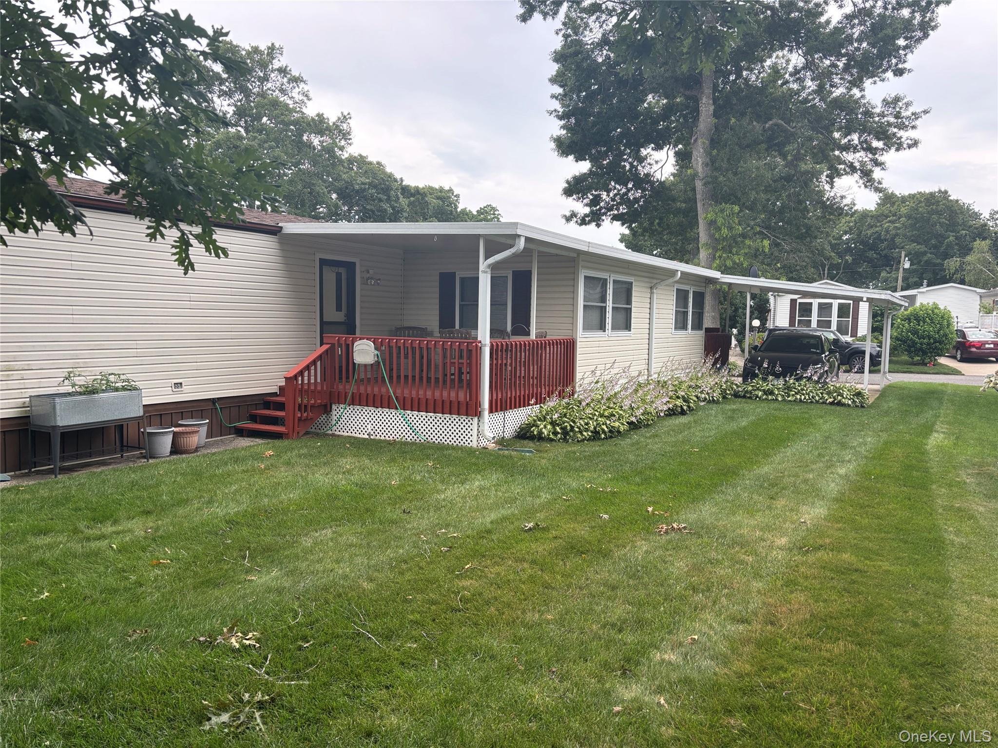 Single Family Old Country Road Suffolk County, NY 11901, MLS-1024299-32