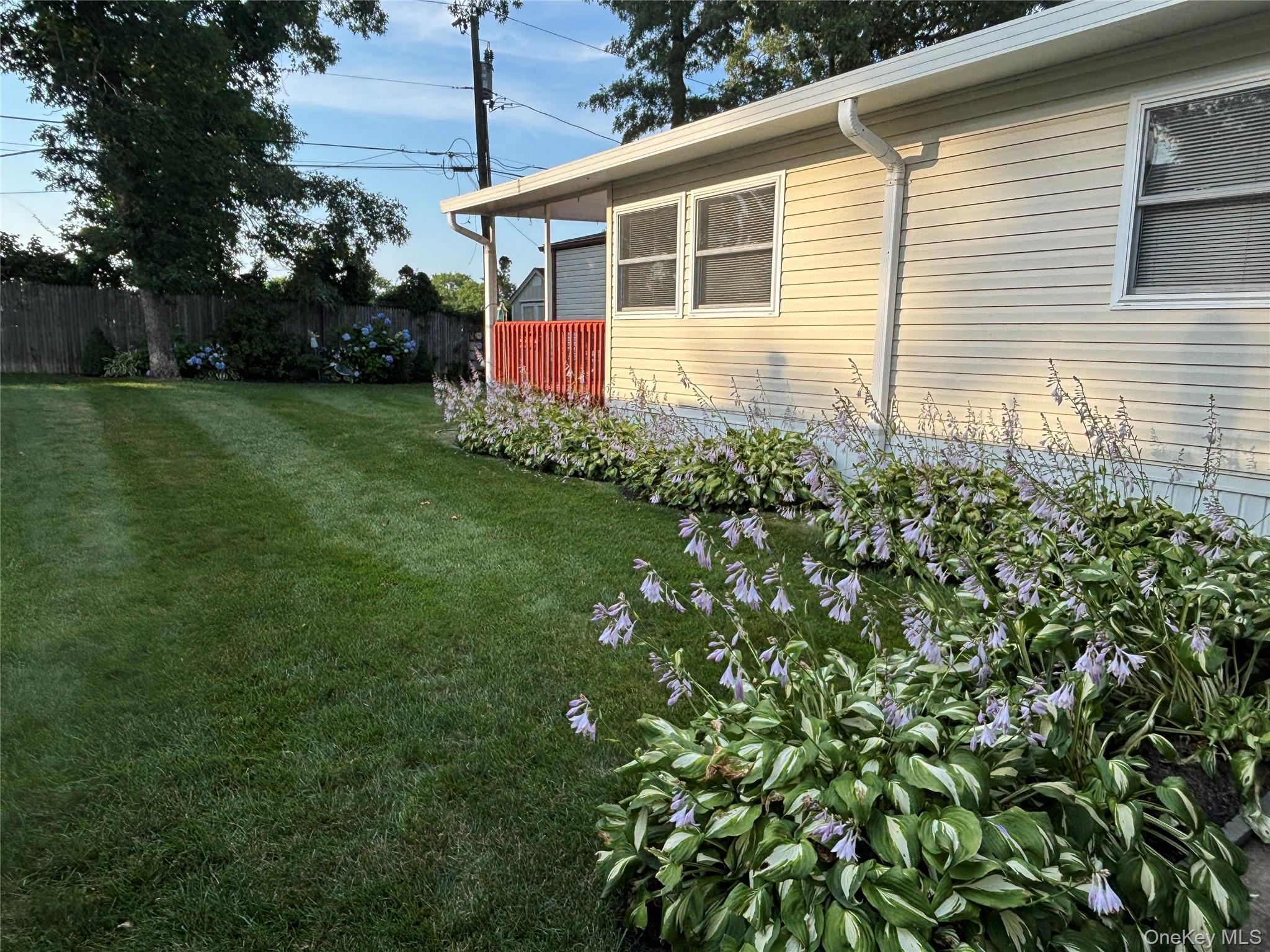 Single Family Old Country Road  Suffolk County, NY 11901, MLS-1024299-36