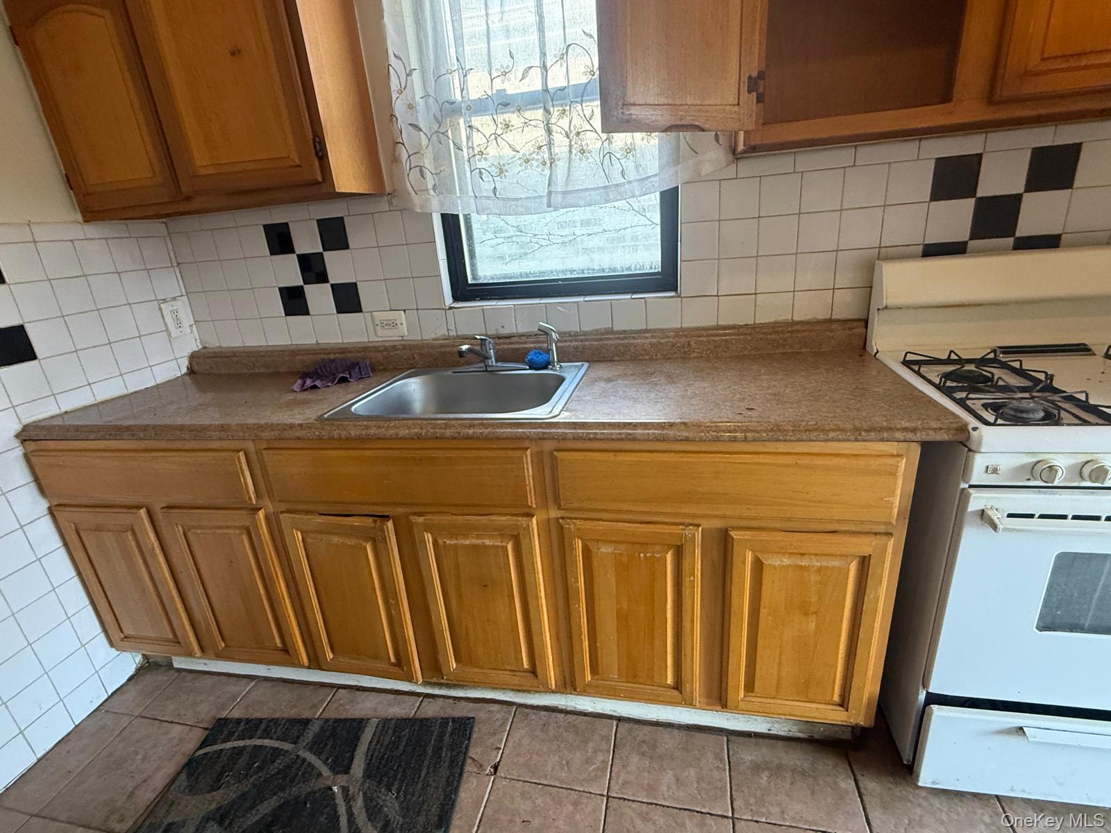 Apartment Gleason Avenue  Bronx, NY 10462, MLS-1024315-6