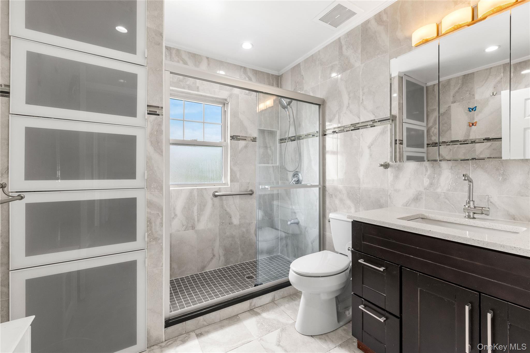 Single Family 220th Street  Queens, NY 11364, MLS-1024330-17