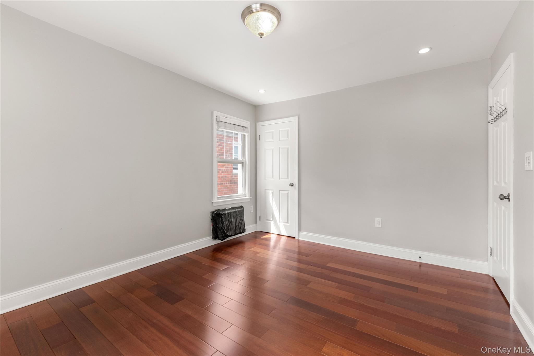 Single Family 220th Street  Queens, NY 11364, MLS-1024330-20