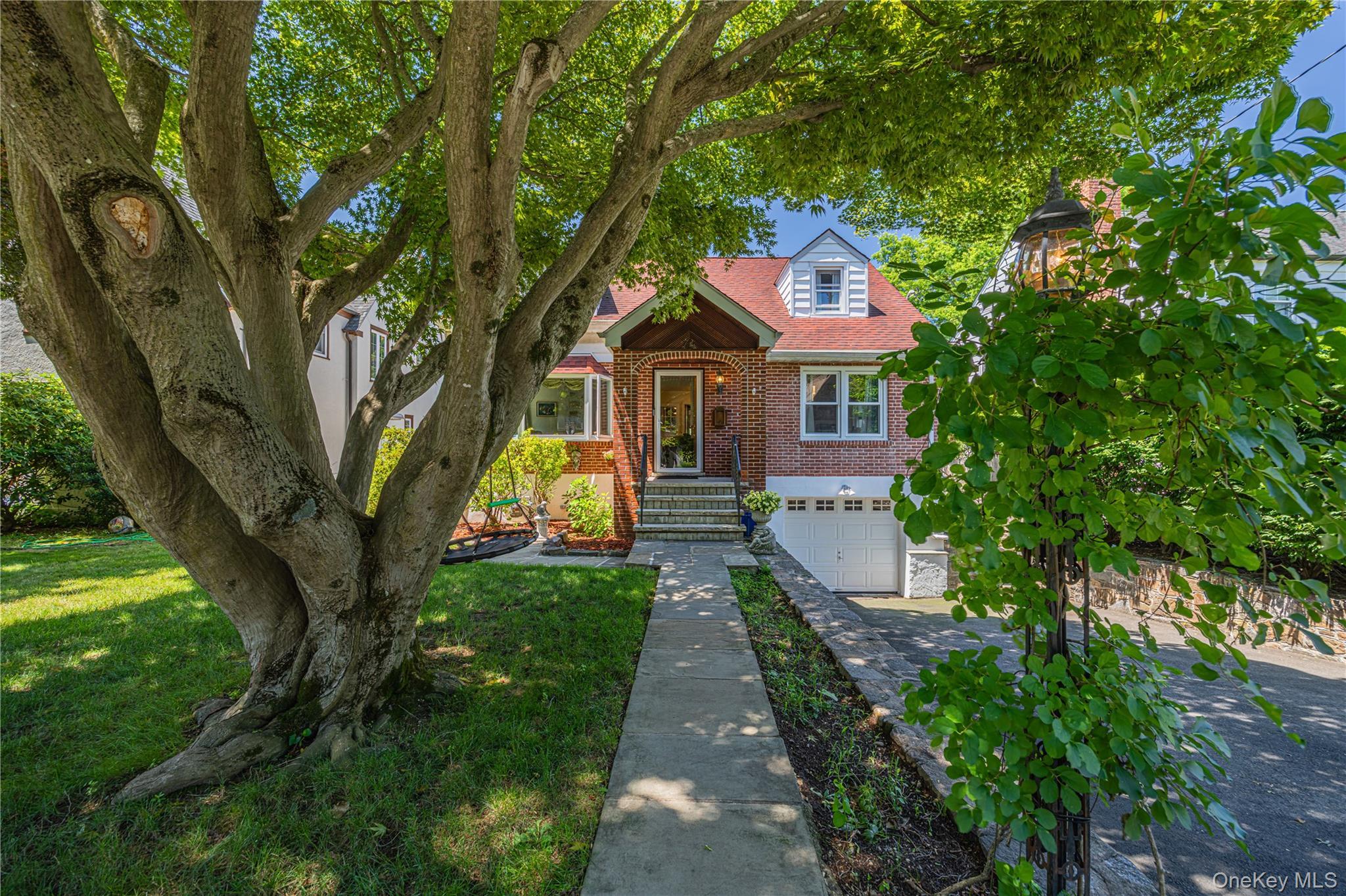 Single Family Tamarack Road Westchester County, NY 10573, MLS-1024335-2