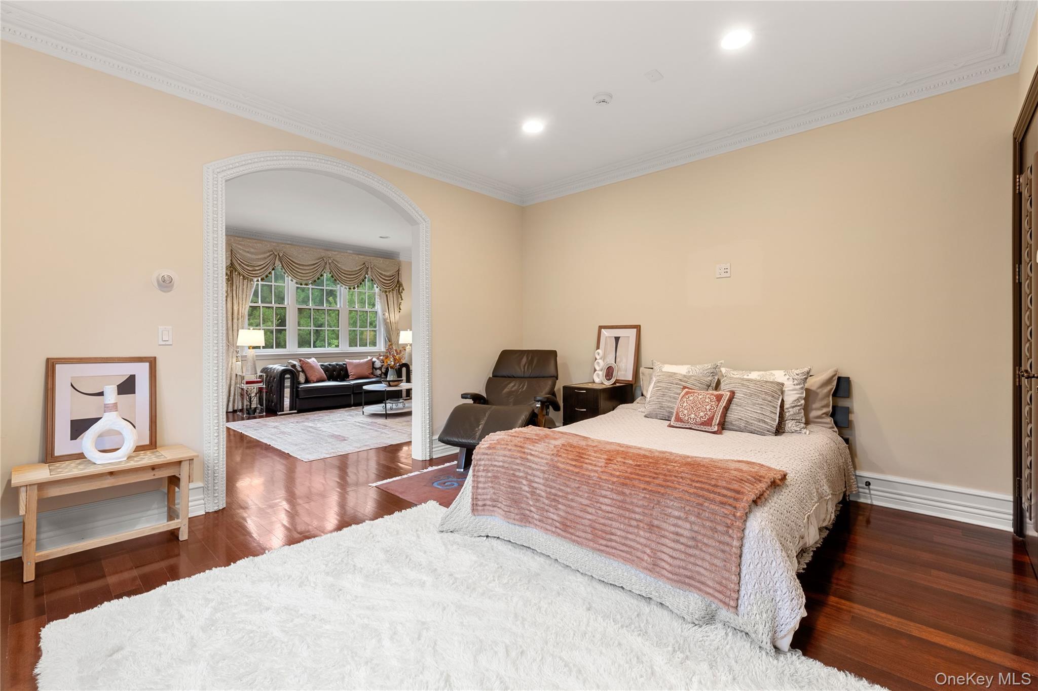 Single Family Whitney Circle  Nassau County, NY 11542, MLS-1024341-12