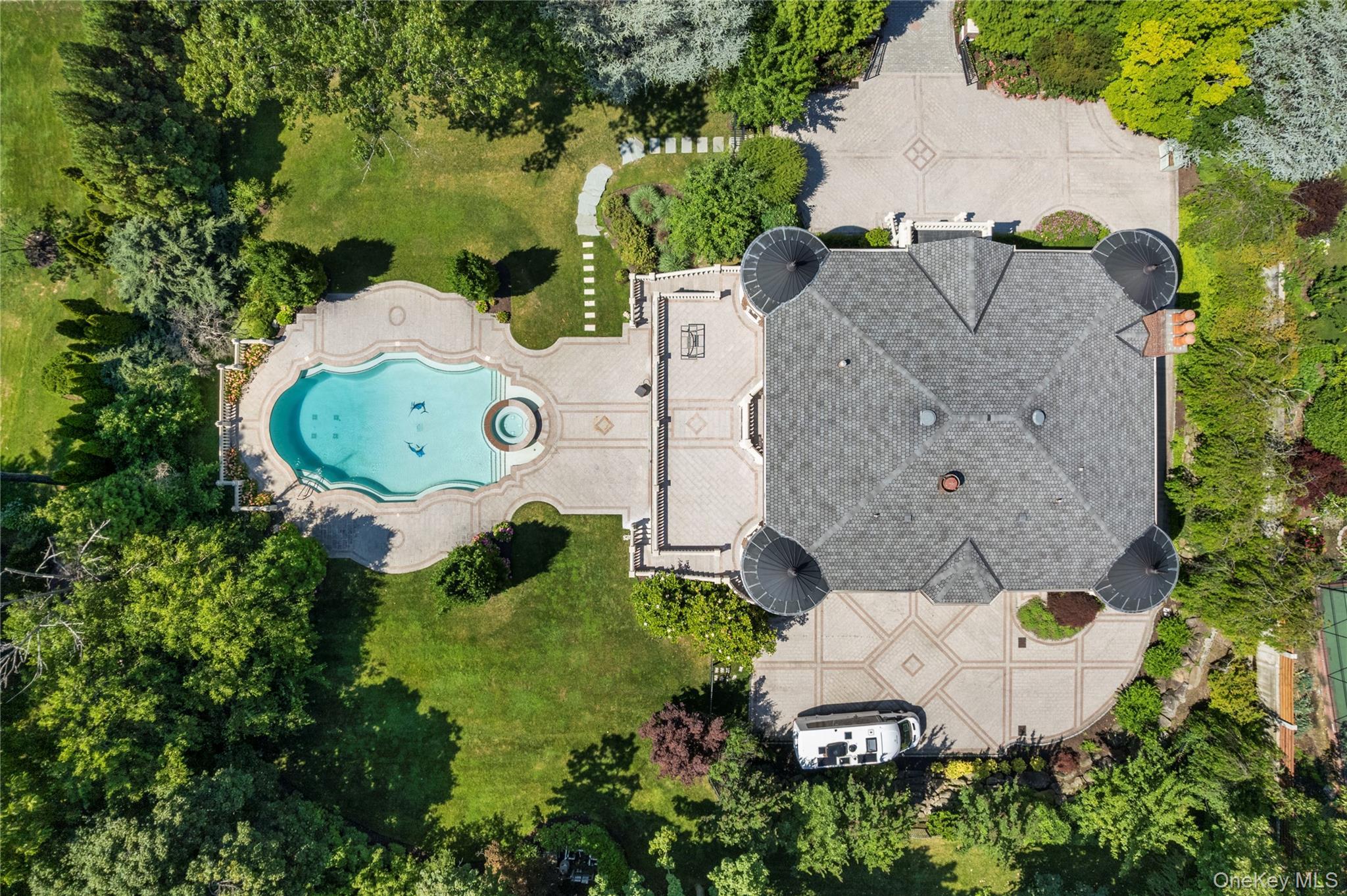 Single Family Whitney Circle  Nassau County, NY 11542, MLS-1024341-27