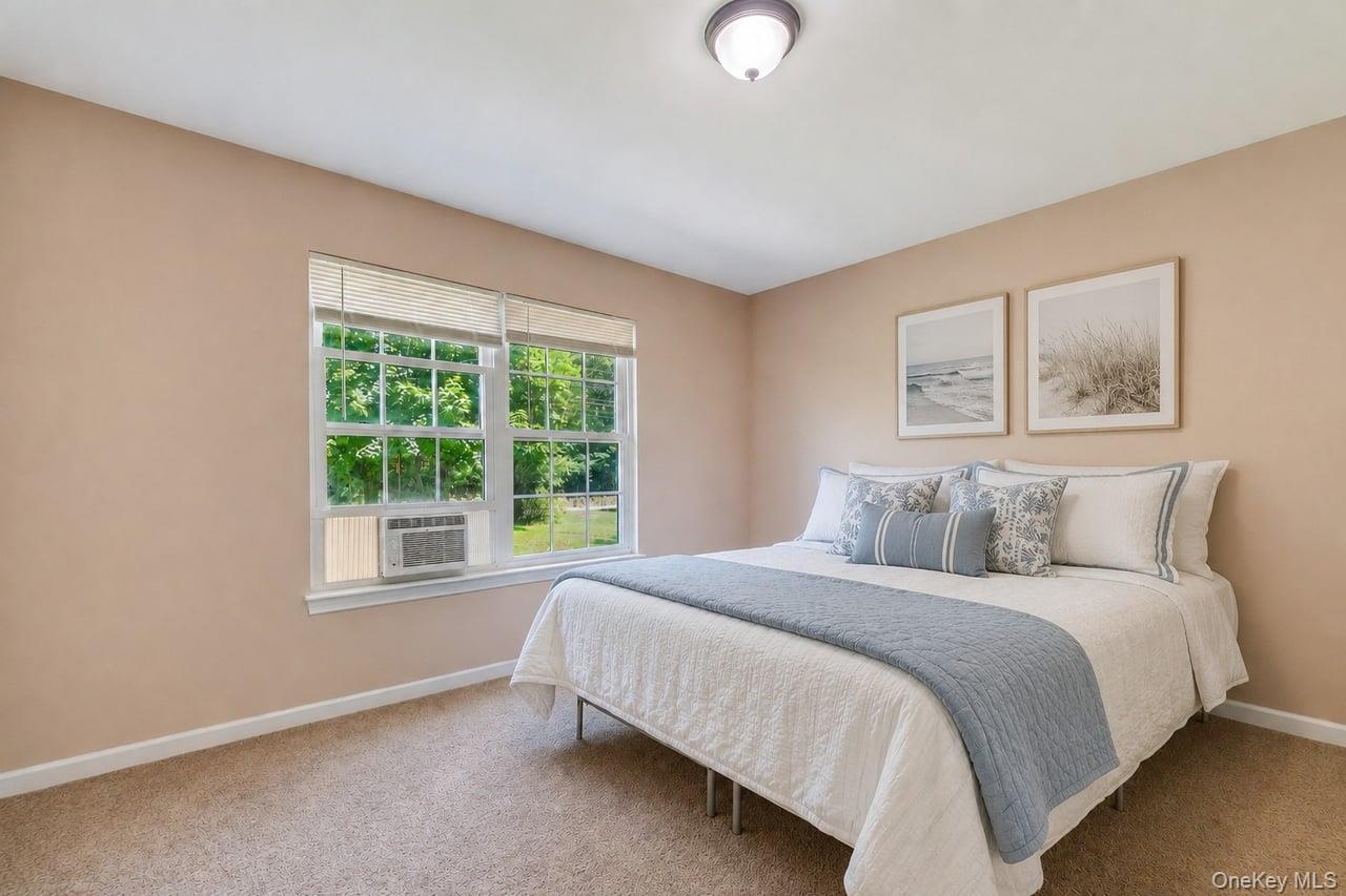 Single Family Yaphank Middle Island Road Suffolk County, NY 11980, MLS-1024352-22