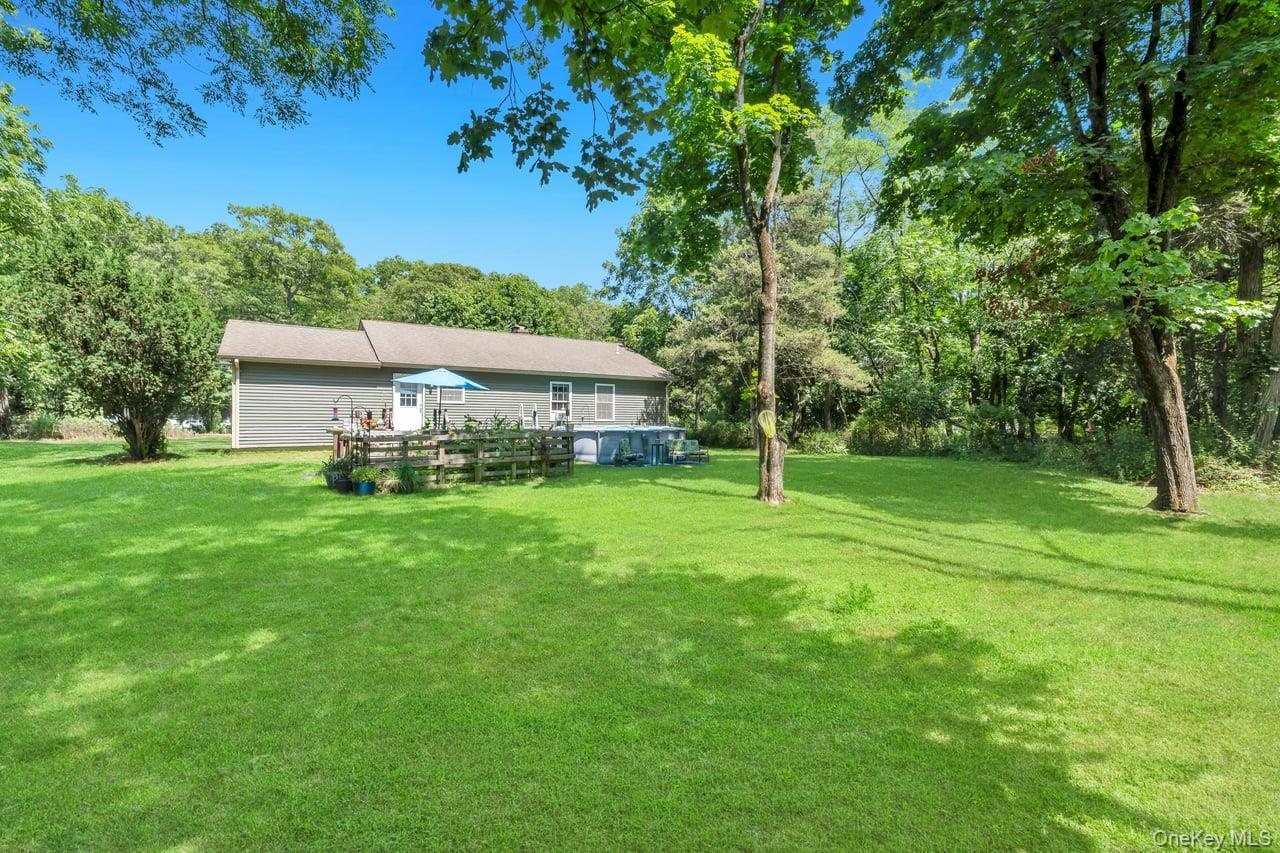 Single Family Yaphank Middle Island Road Suffolk County, NY 11980, MLS-1024352-28