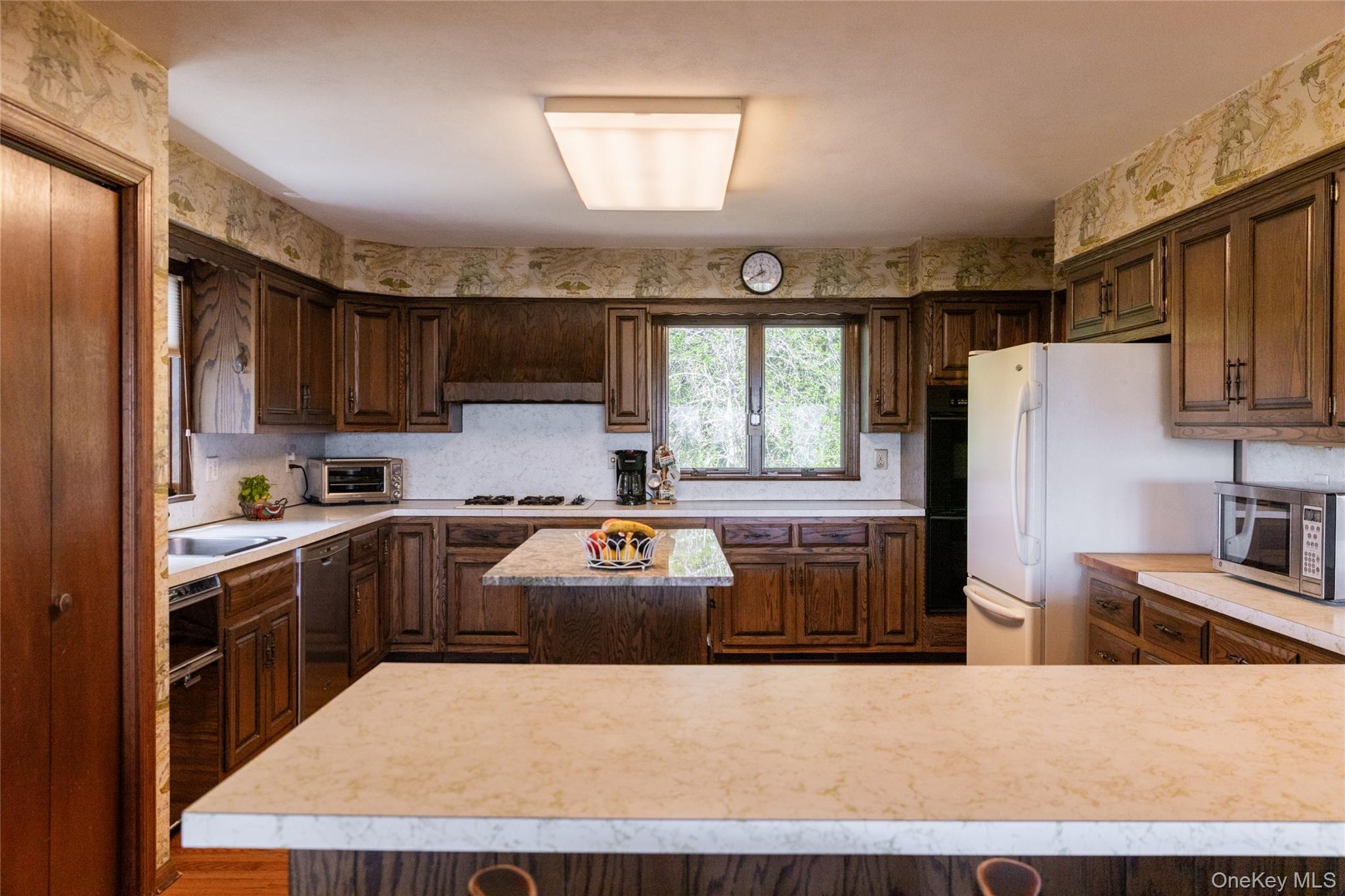 Single Family Arrowhead Lane Suffolk County, NY 11958, MLS-1024359-20