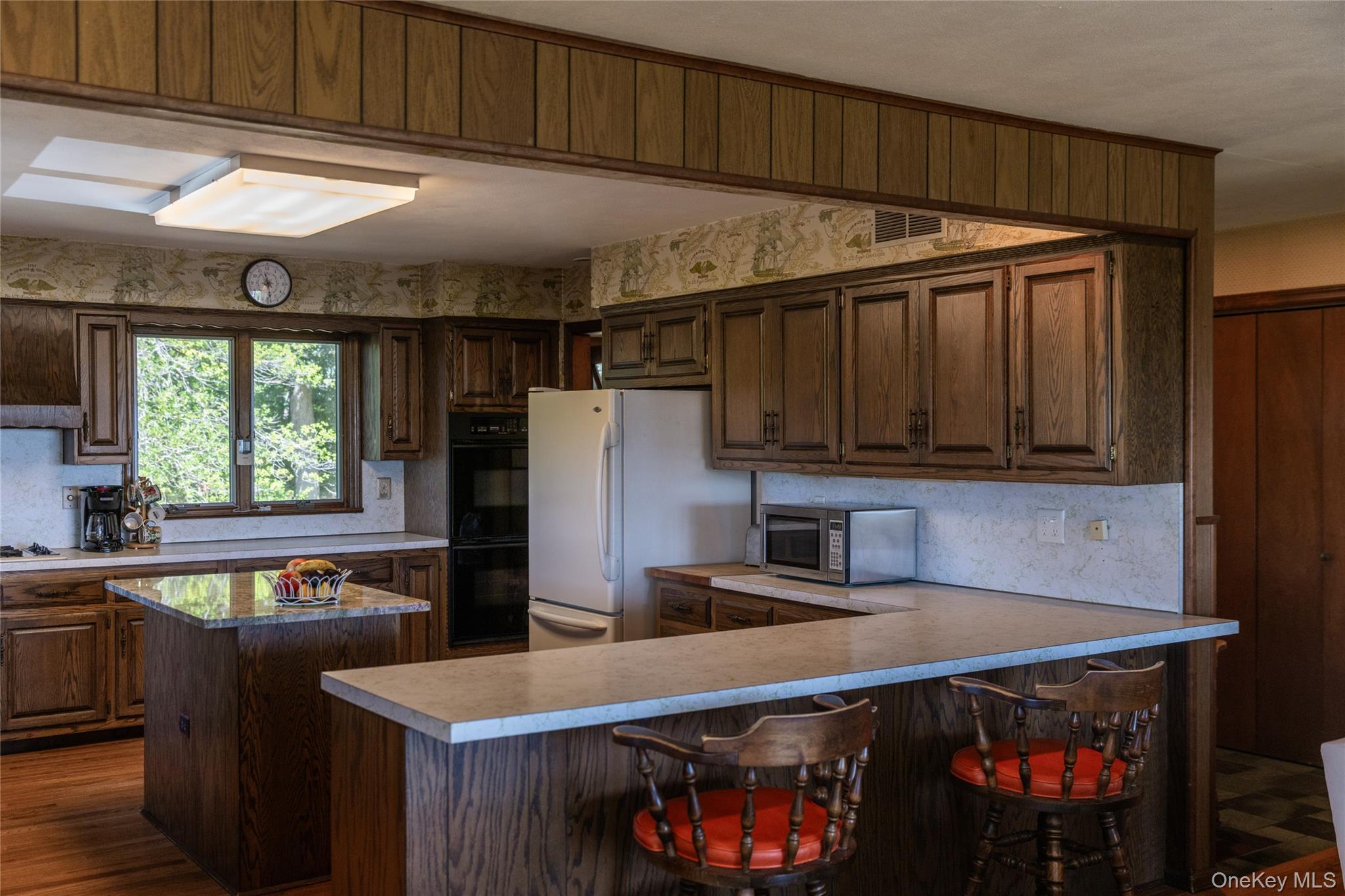 Single Family Arrowhead Lane Suffolk County, NY 11958, MLS-1024359-21