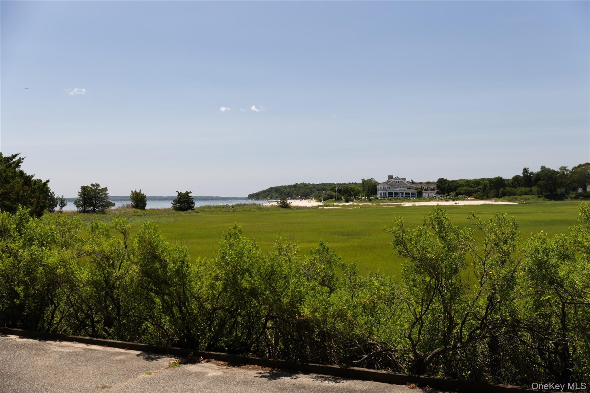 Single Family Arrowhead Lane  Suffolk County, NY 11958, MLS-1024359-36