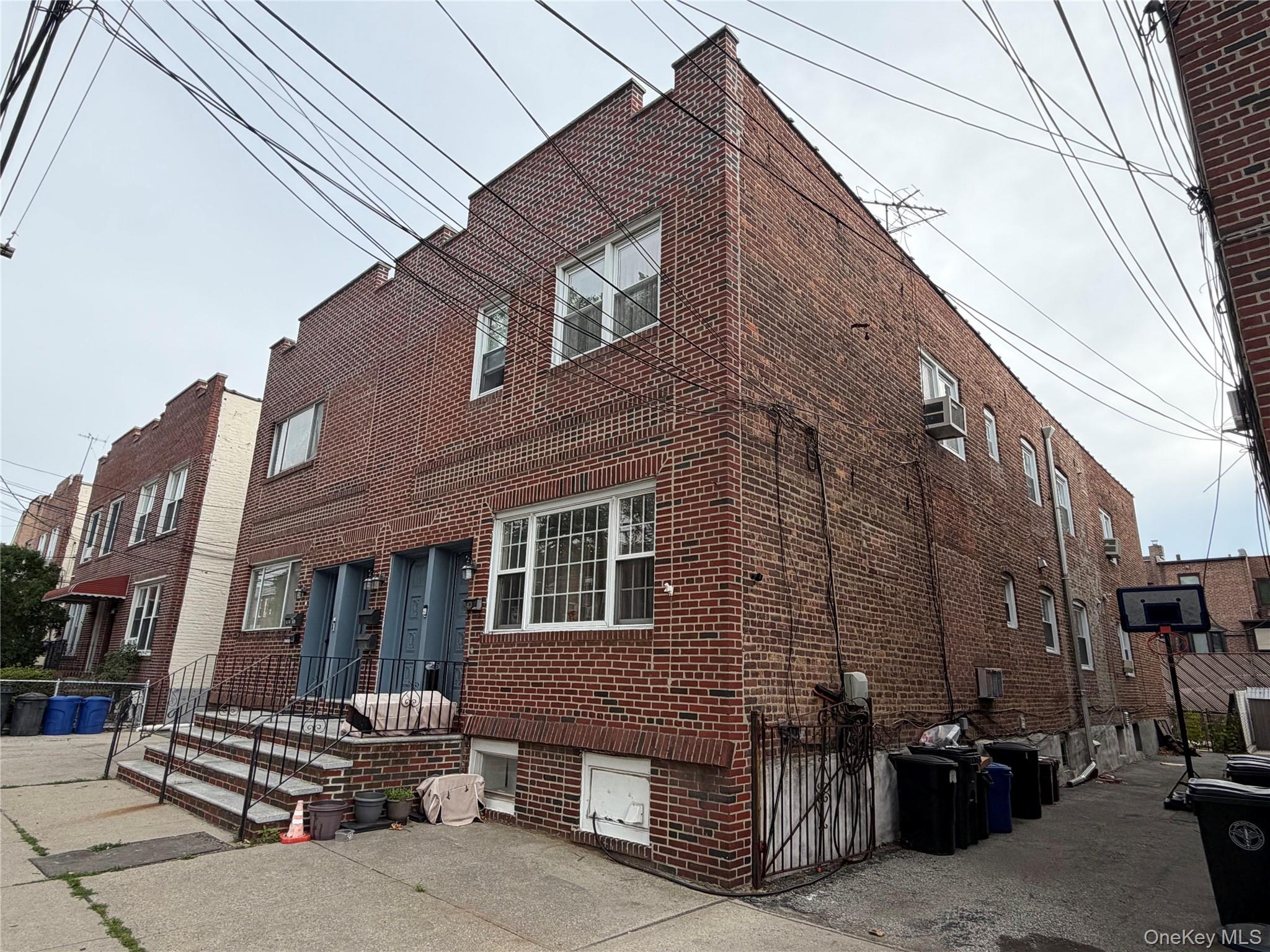 Single Family 200th Street  Queens, NY 11360, MLS-1024361-3