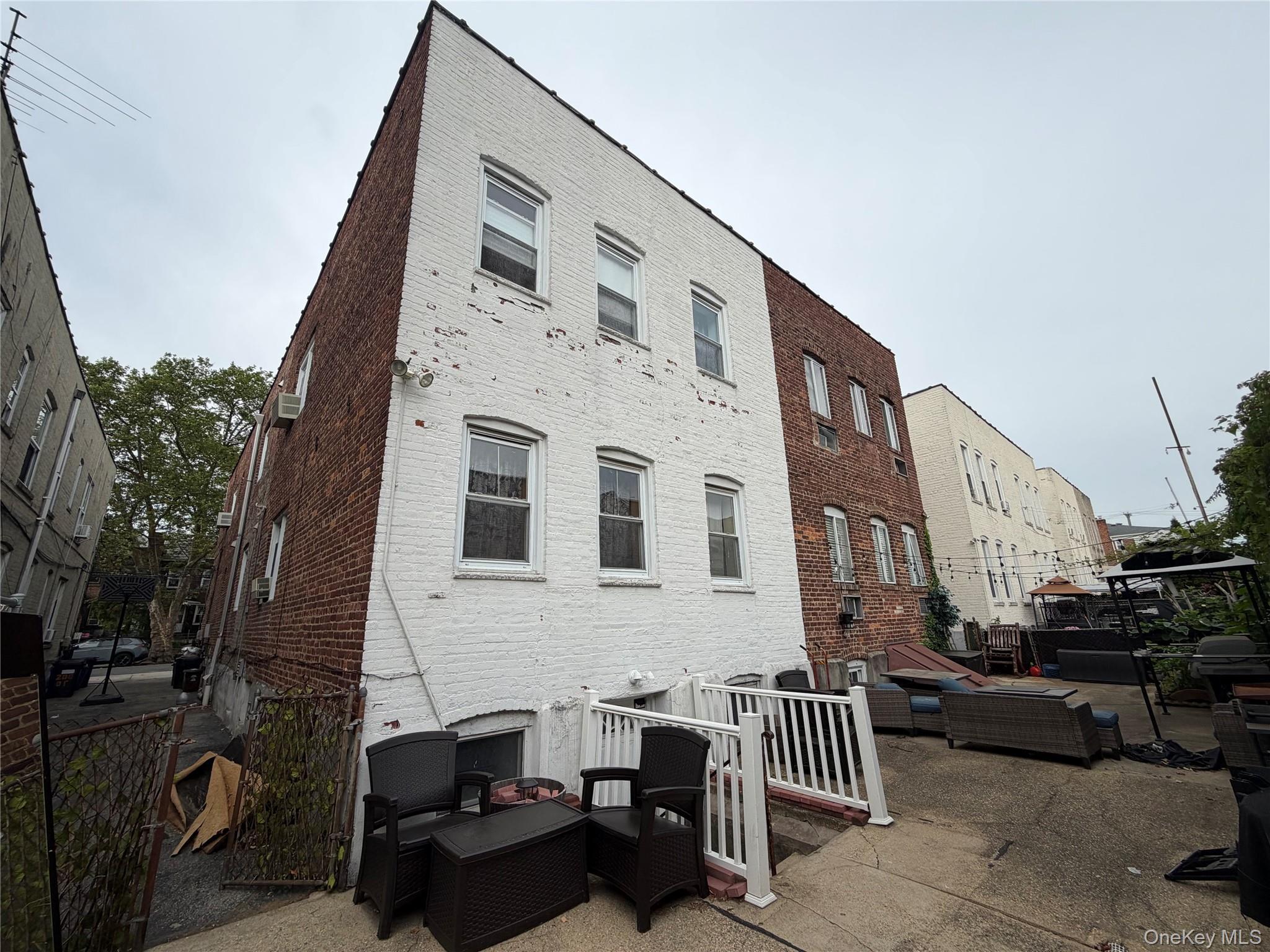 Single Family 200th Street  Queens, NY 11360, MLS-1024361-4