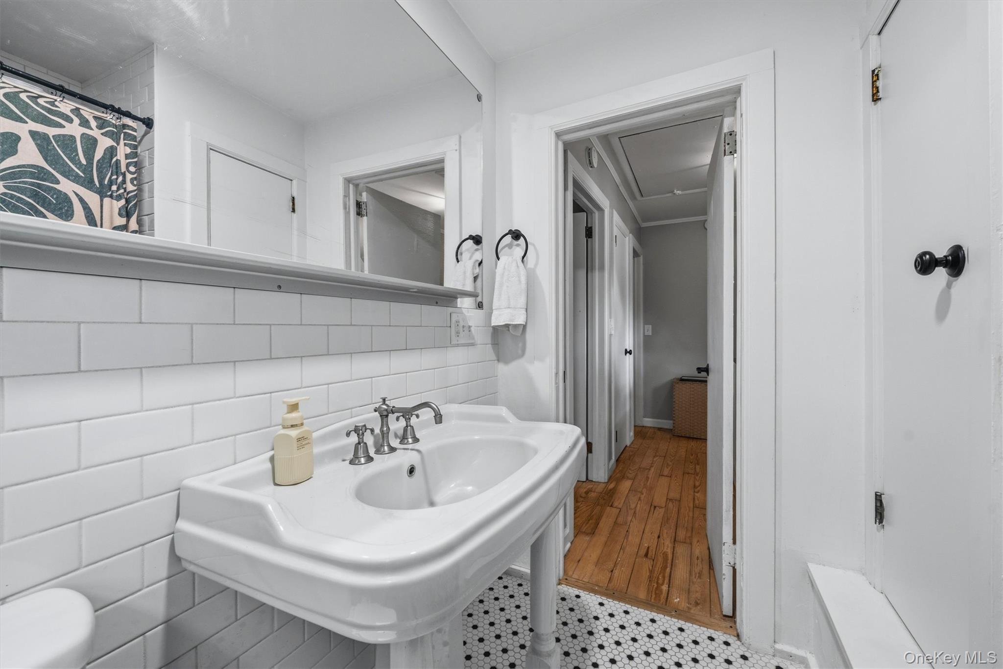 Single Family Shawangunk Road Orange County, NY 10940, MLS-1024368-20