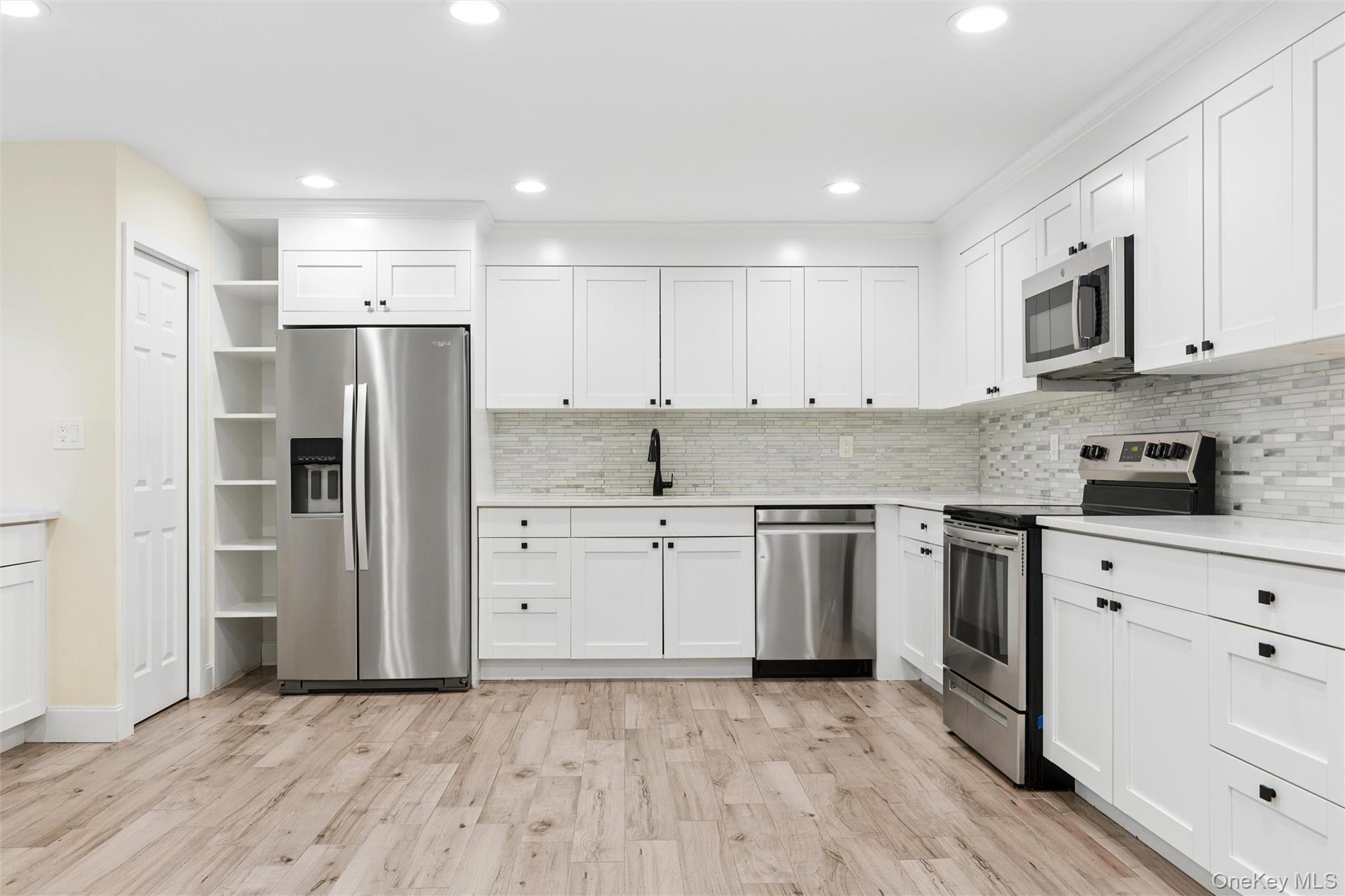 Single Family N Wading River Road Suffolk County, NY 11792, MLS-1024392-10