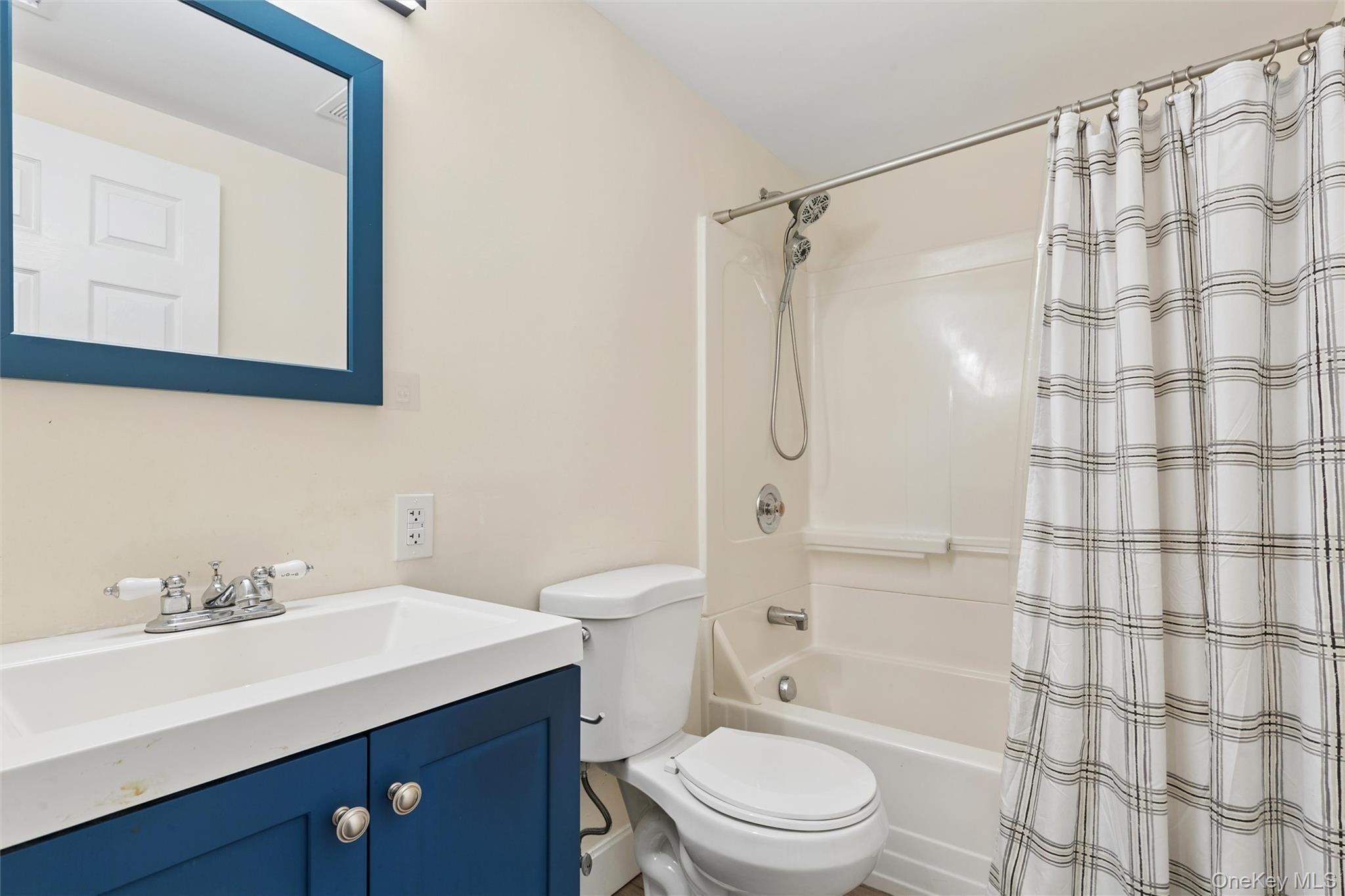 Single Family N Wading River Road Suffolk County, NY 11792, MLS-1024392-20