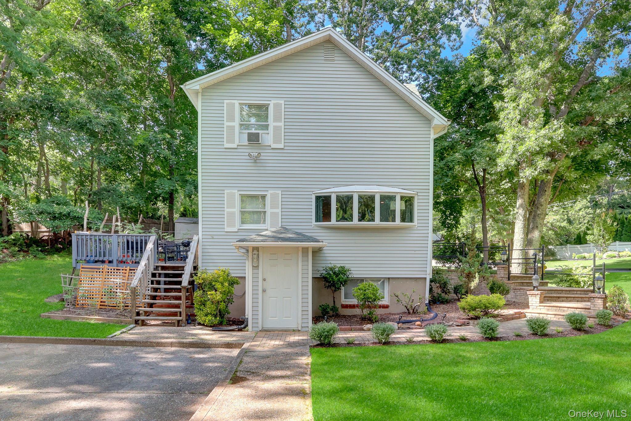 Single Family Neponsit Road  Suffolk County, NY 11789, MLS-1024397-4