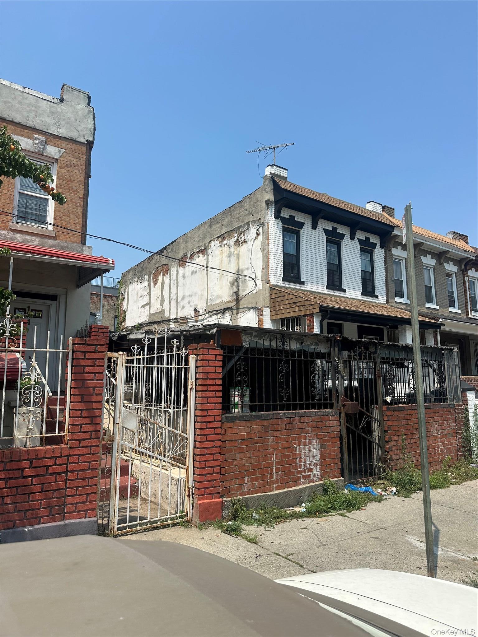 Single Family Dumont Avenue  Brooklyn, NY 11212, MLS-1024400-3
