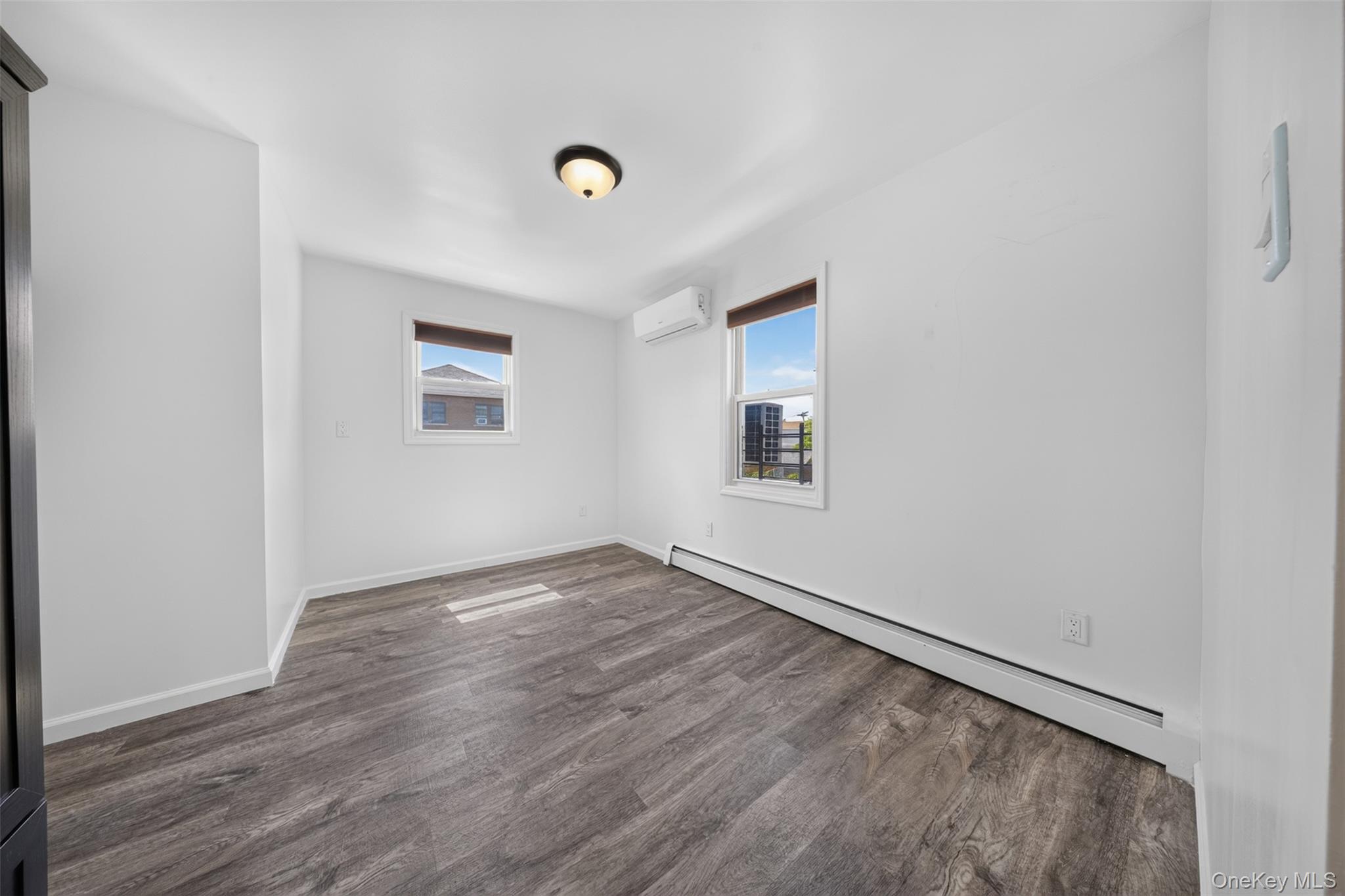 Single Family 205th Street Queens, NY 11361, MLS-1024422-16