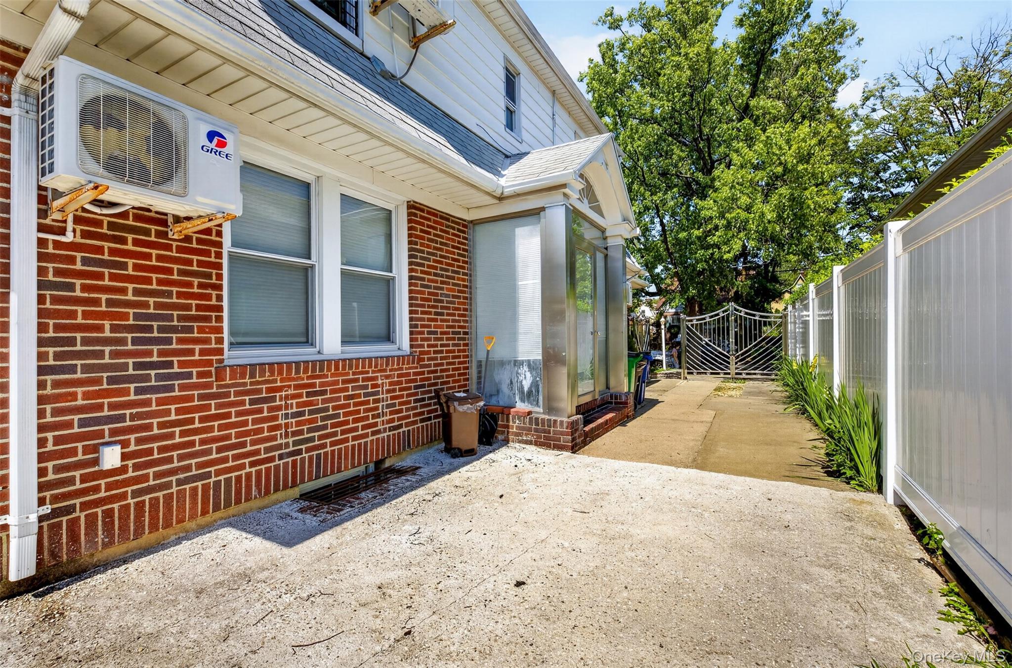 Single Family 205th Street Queens, NY 11361, MLS-1024422-32