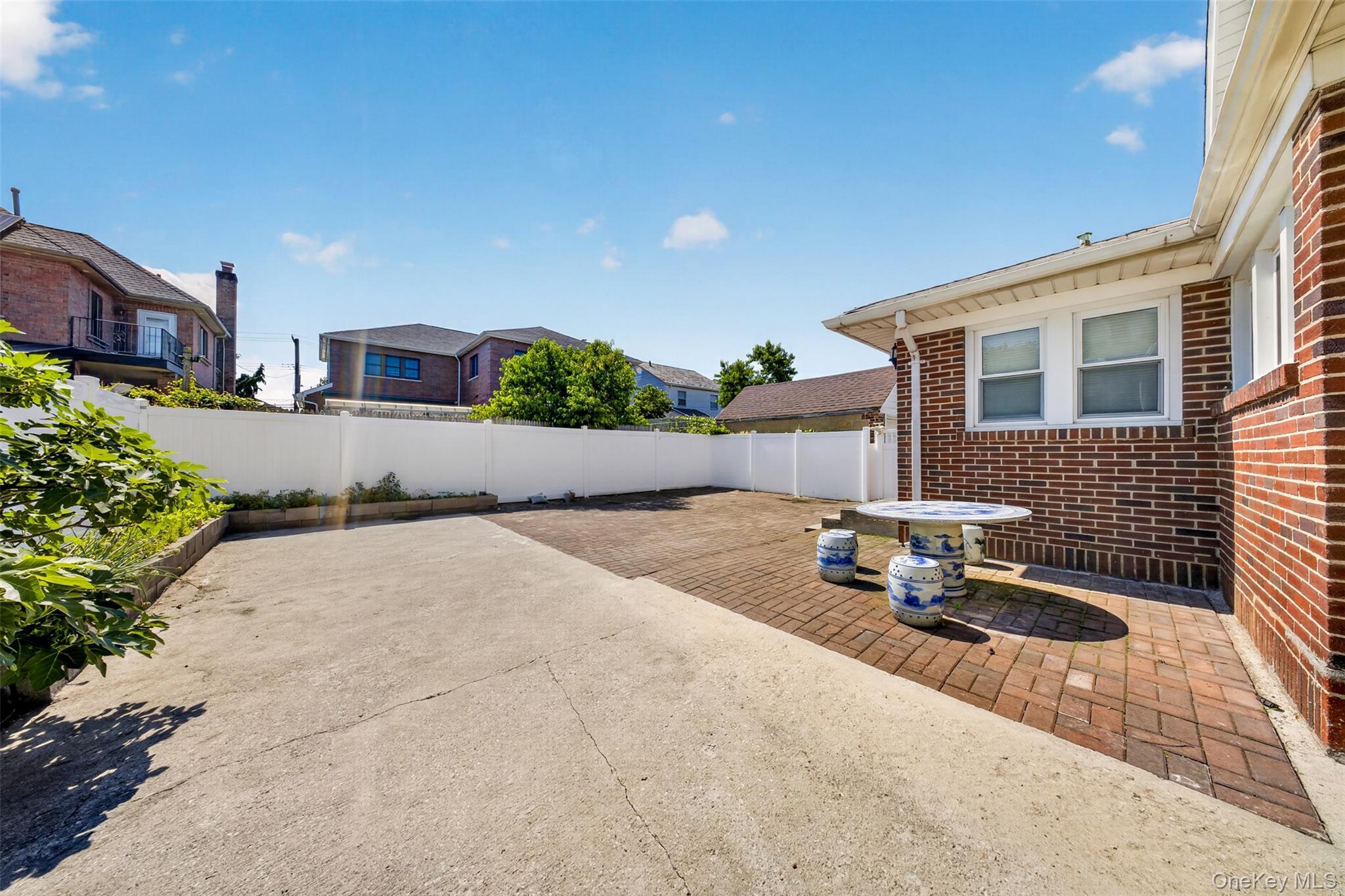 Single Family 205th Street Queens, NY 11361, MLS-1024422-33