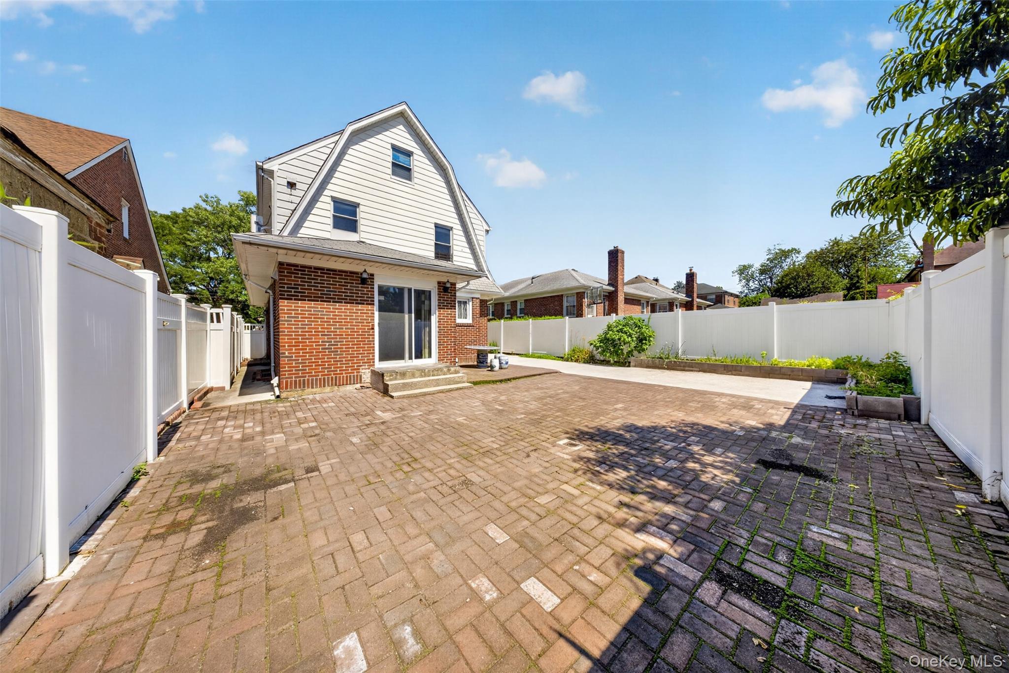 Single Family 205th Street Queens, NY 11361, MLS-1024422-34
