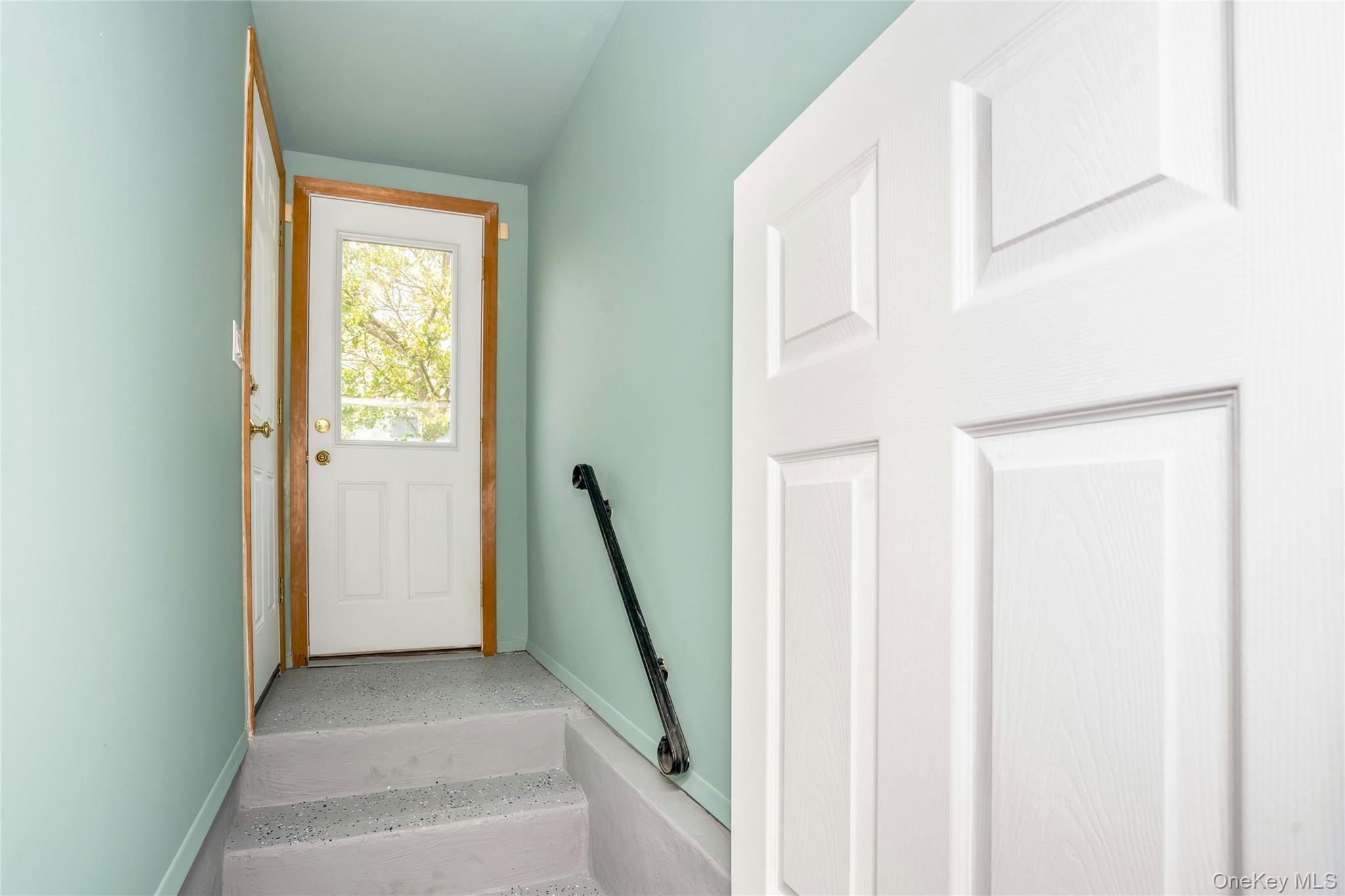 Single Family Greenbrier Lane  Suffolk County, NY 11782, MLS-1024423-20