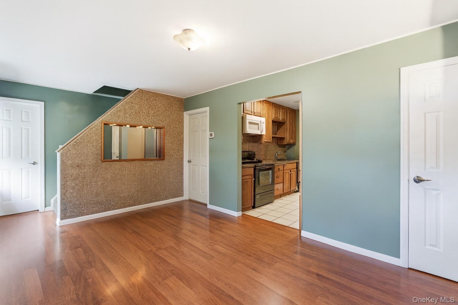 Single Family Ralph Avenue  Suffolk County, NY 11717, MLS-1024438-11