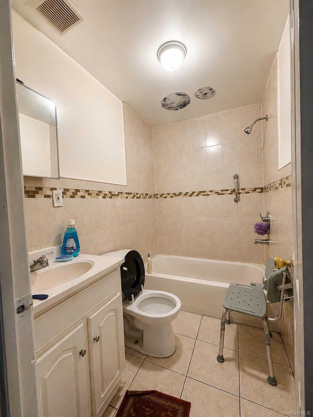 Single Family 198th Street  Queens, NY 11423, MLS-1024452-10