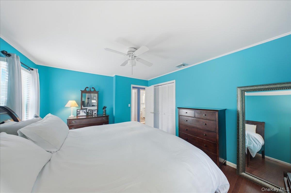 Single Family Graham Road  Suffolk County, NY 11946, MLS-1024482-11