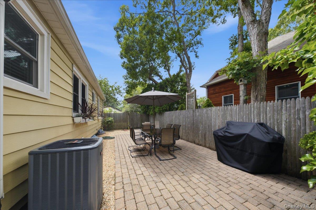 Single Family Graham Road  Suffolk County, NY 11946, MLS-1024482-24