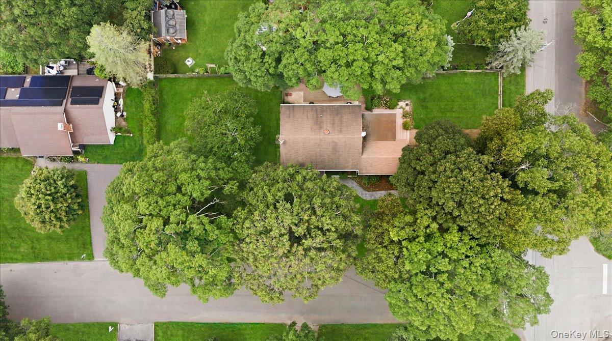 Single Family Graham Road  Suffolk County, NY 11946, MLS-1024482-6
