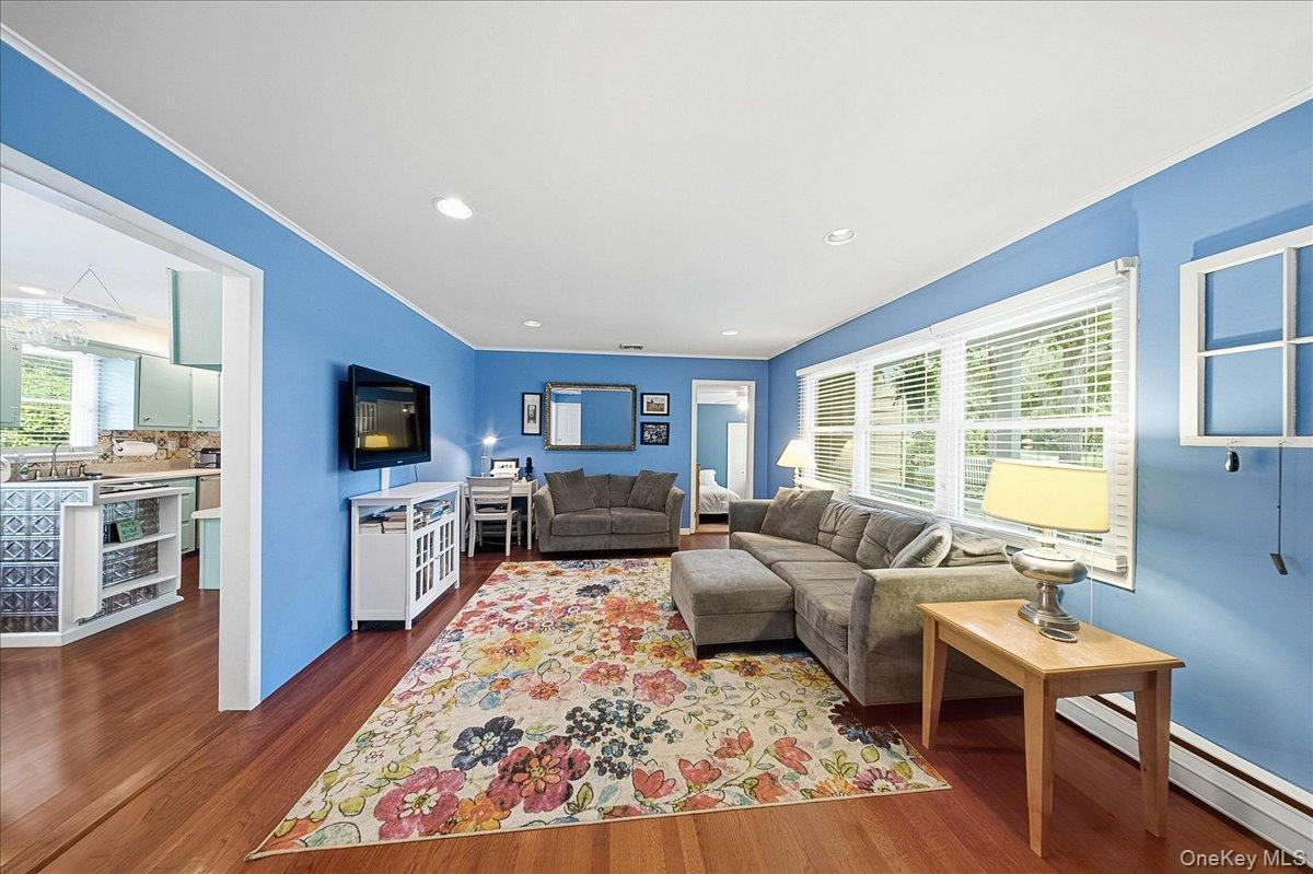 Single Family Graham Road  Suffolk County, NY 11946, MLS-1024482-9