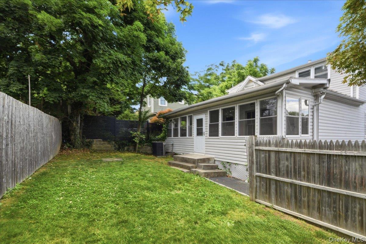 Single Family Maple Street Westchester County, NY 10522, MLS-1024486-14