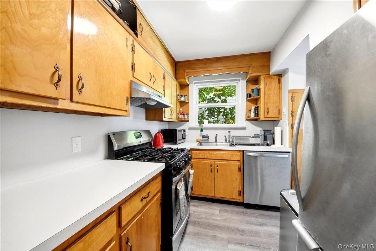 Single Family Maple Street Westchester County, NY 10522, MLS-1024486-4