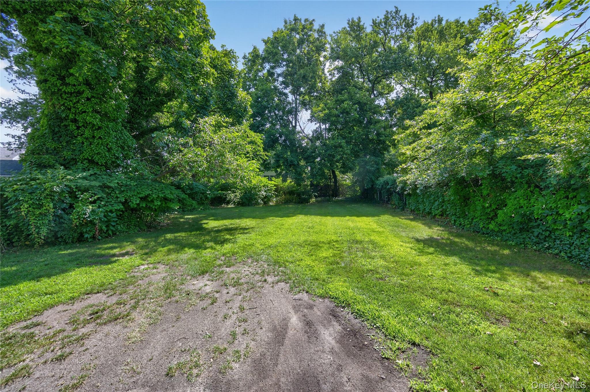 Single Family Searingtown Road  Nassau County, NY 11507, MLS-1024505-6