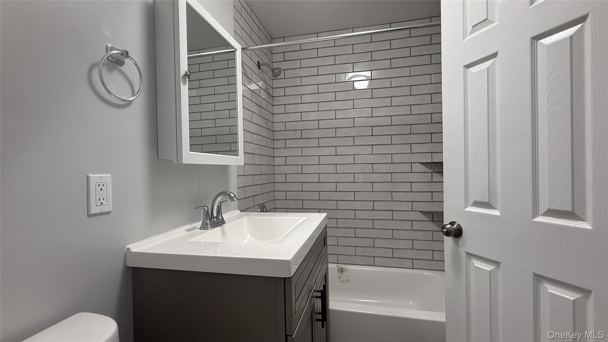Apartment E 183rd Street  Bronx, NY 10460, MLS-1024516-5