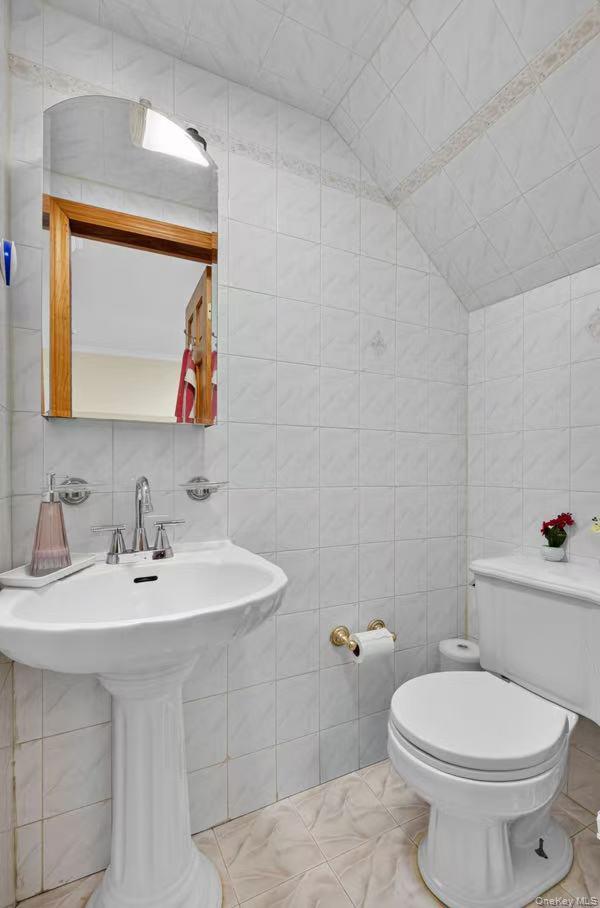 Single Family 62nd Road Queens, NY 11375, MLS-1024530-11