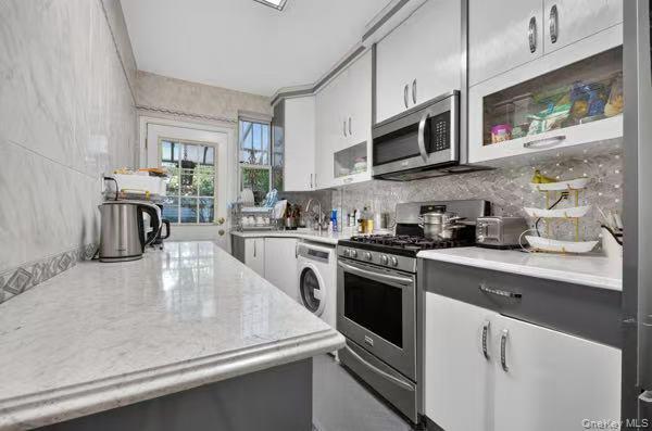 Single Family 62nd Road Queens, NY 11375, MLS-1024530-13