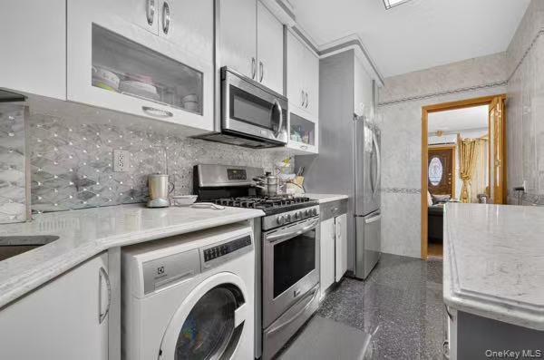 Single Family 62nd Road Queens, NY 11375, MLS-1024530-6