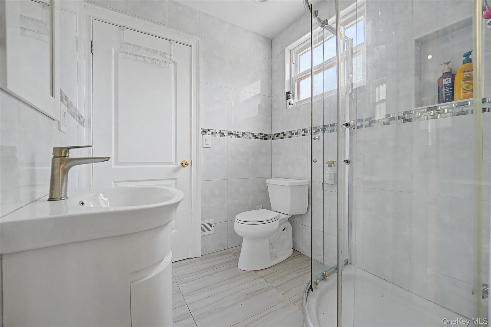 Single Family 161st Street Queens, NY 11357, MLS-1024544-11