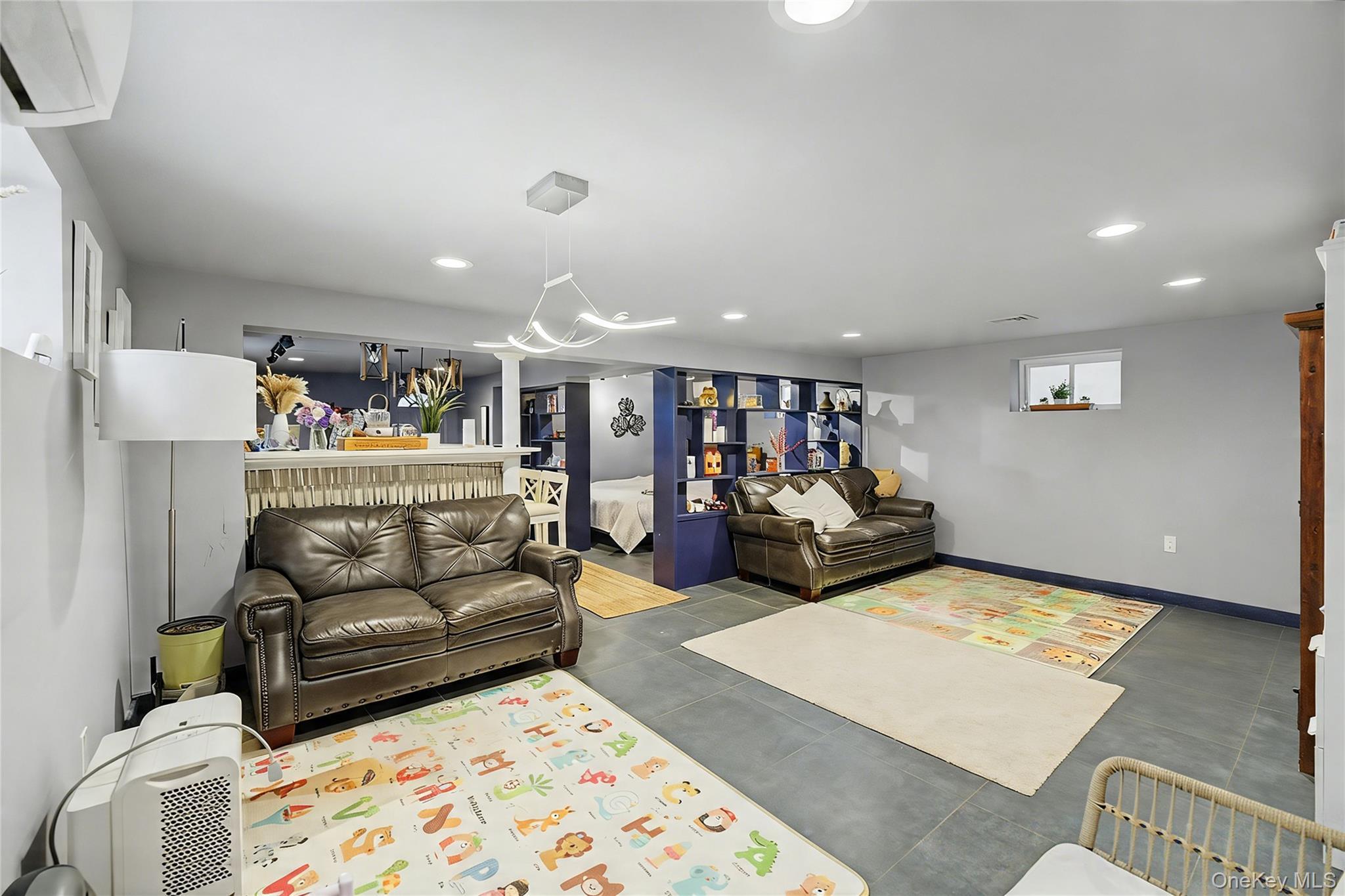 Single Family 161st Street Queens, NY 11357, MLS-1024544-22