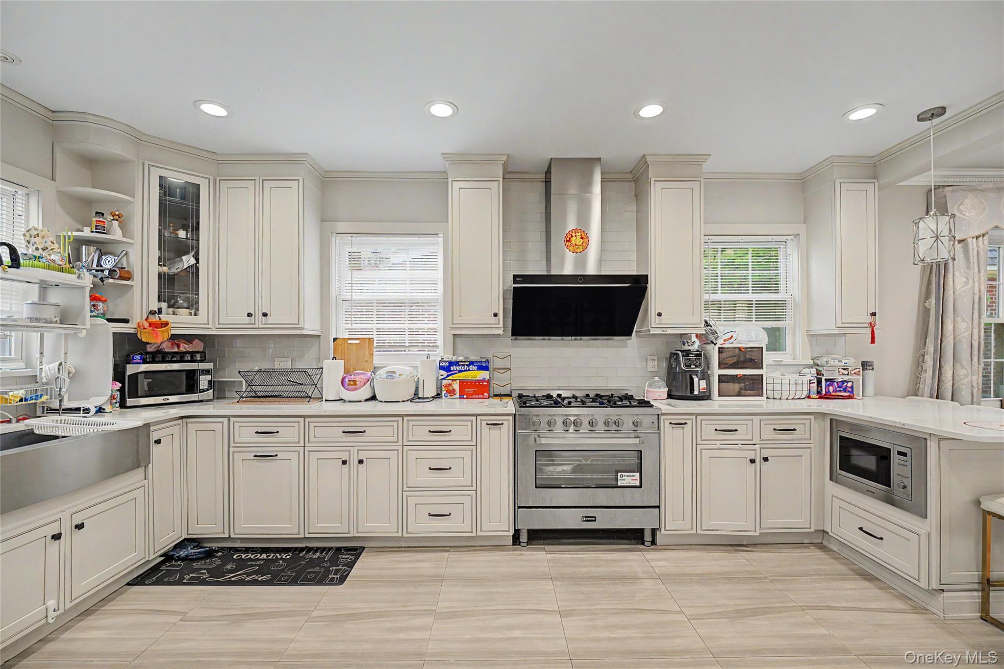 Single Family 161st Street Queens, NY 11357, MLS-1024544-5